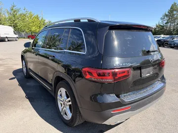 2020 Mercedes-Benz GLB - image 3