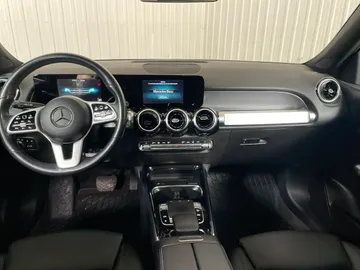 2020 Mercedes-Benz GLB - image 4