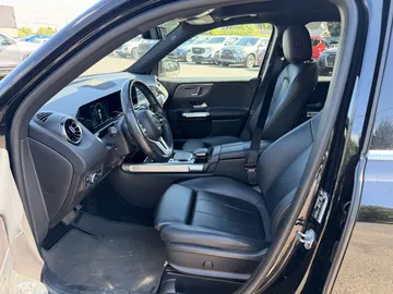 2020 Mercedes-Benz GLB - image 8