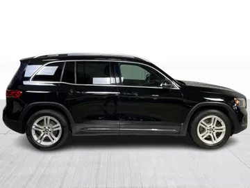 2020 Mercedes-Benz GLB - image 2