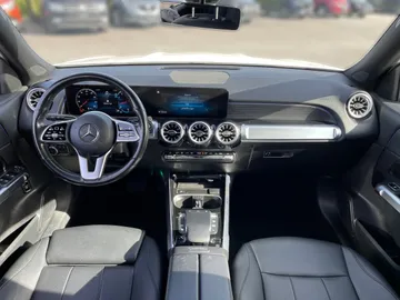 2023 Mercedes-Benz GLB - image 4