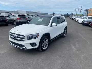 2023 Mercedes-Benz GLB - image 3