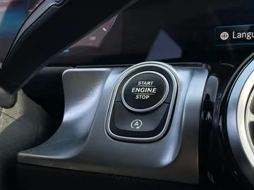 2023 Mercedes-Benz GLB - image 24