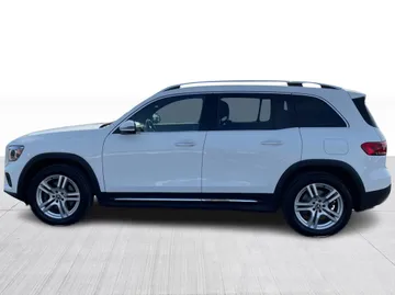 2023 Mercedes-Benz GLB - image 11