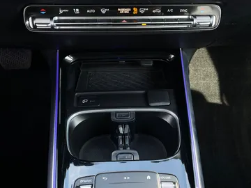 2023 Mercedes-Benz GLB - image 23