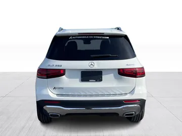 2023 Mercedes-Benz GLB - image 13
