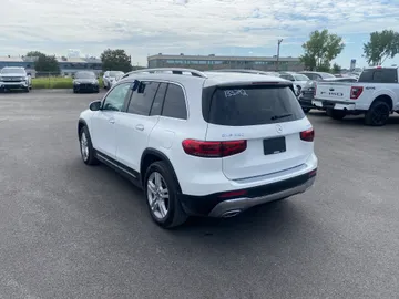 2023 Mercedes-Benz GLB - image 6