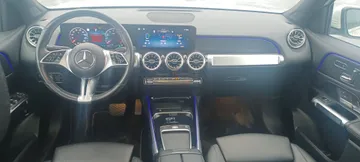 2024 Mercedes-Benz GLB - image 10