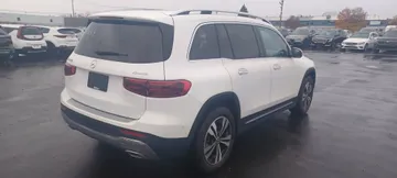 2024 Mercedes-Benz GLB - image 7