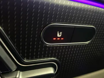 2021 Mercedes-Benz GLB - image 31