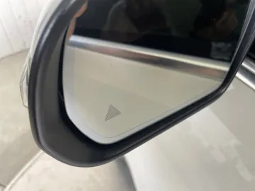 2021 Mercedes-Benz GLB - image 21