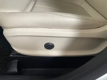 2021 Mercedes-Benz GLB - image 18