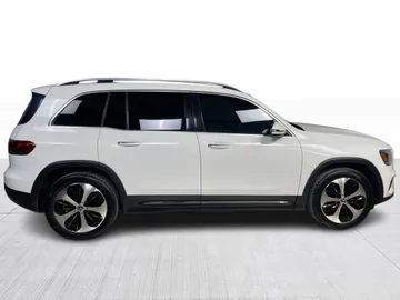 2021 Mercedes-Benz GLB - image 9