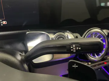 2021 Mercedes-Benz GLB - image 33