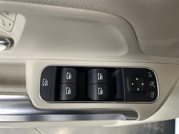2021 Mercedes-Benz GLB - image 30