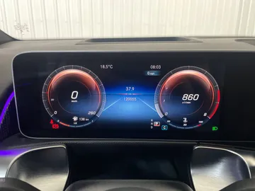 2021 Mercedes-Benz GLB - image 15