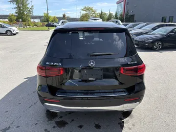 2024 Mercedes-Benz GLB - image 6