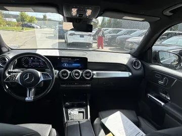 2024 Mercedes-Benz GLB - image 7