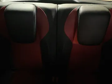 2021 Mercedes-Benz GLB - image 30