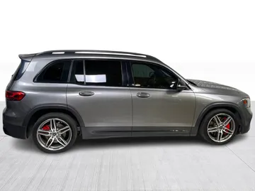 2021 Mercedes-Benz GLB - image 2