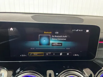 2021 Mercedes-Benz GLB - image 31