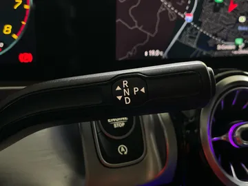 2021 Mercedes-Benz GLB - image 32