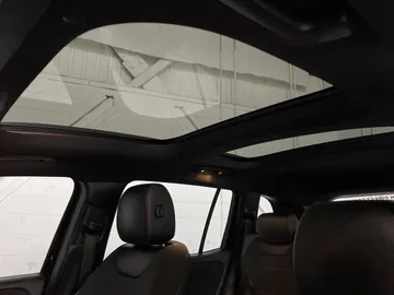 2021 Mercedes-Benz GLB - image 11