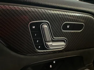 2021 Mercedes-Benz GLB - image 19