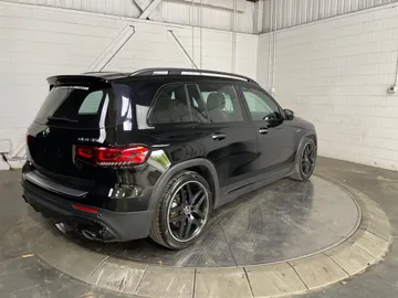 2021 Mercedes-Benz GLB - image 8