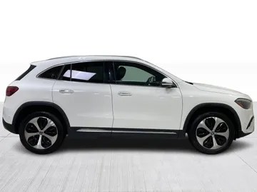 2024 Mercedes-Benz GLA - image 2