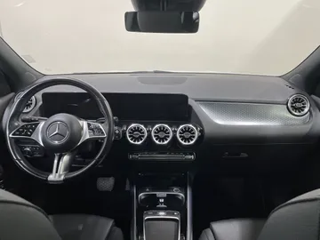 2024 Mercedes-Benz GLA - image 4