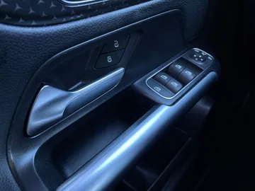 2024 Mercedes-Benz GLA - image 25