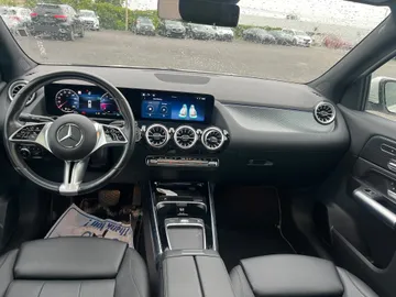 2024 Mercedes-Benz GLA - image 10