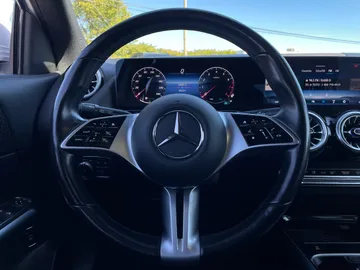 2024 Mercedes-Benz GLA - image 17