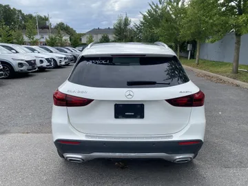 2024 Mercedes-Benz GLA - image 6