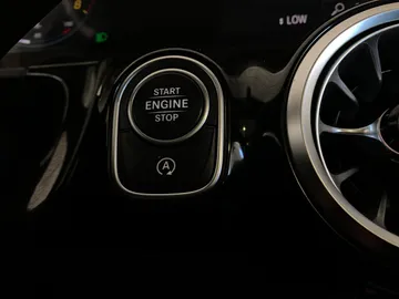 2022 Mercedes-Benz GLA - image 23