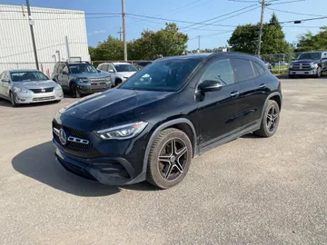 2022 Mercedes-Benz GLA - image 2