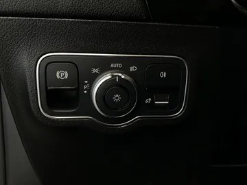 2022 Mercedes-Benz GLA - image 29