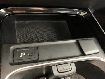 2022 Mercedes-Benz GLA - image 27