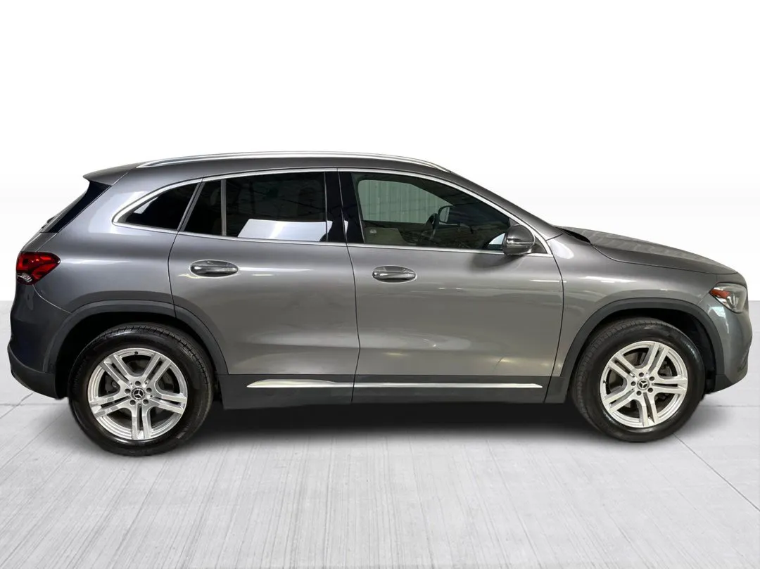 2021 Mercedes-Benz GLA — photo 2