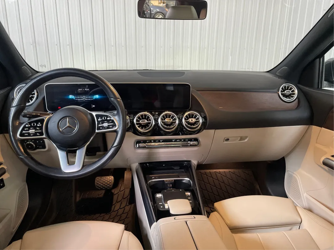 2021 Mercedes-Benz GLA — photo 4