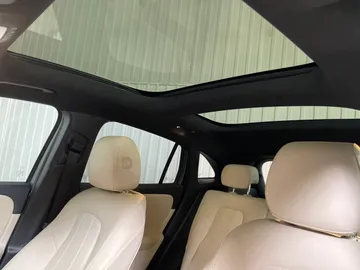 2021 Mercedes-Benz GLA - image 6
