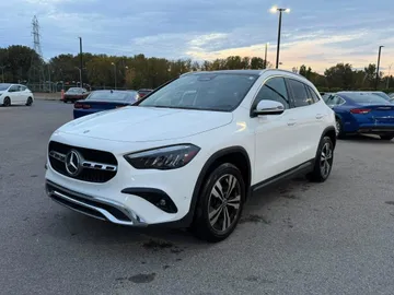 2026 Mercedes-Benz GLA - image 3