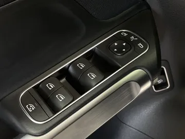 2023 Mercedes-Benz EQB - image 25