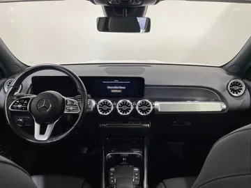 2023 Mercedes-Benz EQB - image 4