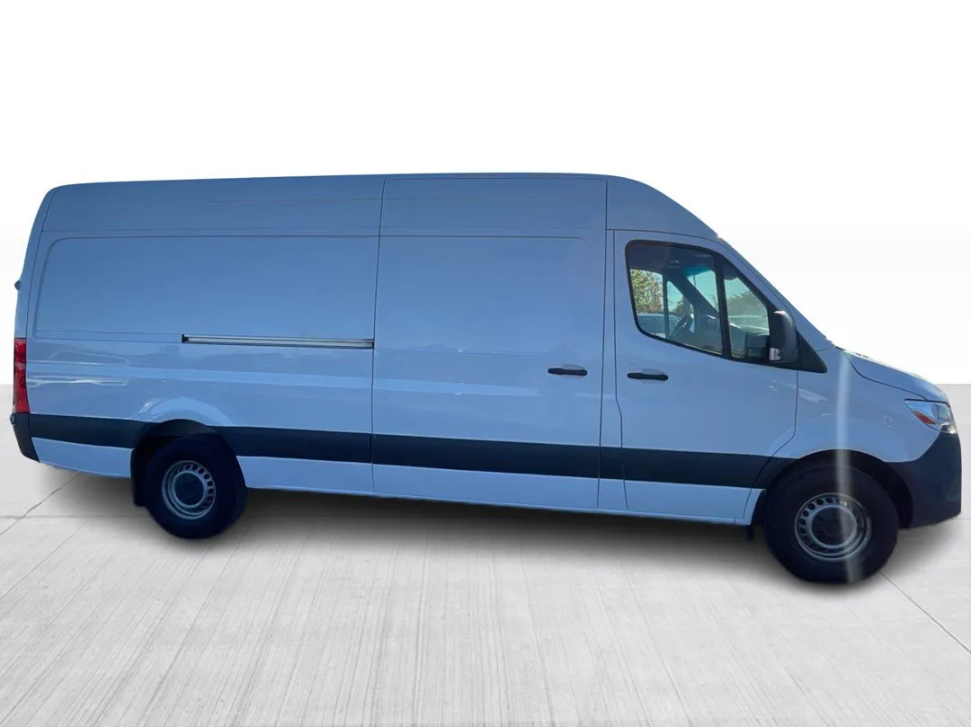 Mercedes-Benz Sprinter Cargo Van 2022 à vendre - photo 2