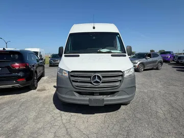 2022 Mercedes-Benz Sprinter Cargo Van - image 2
