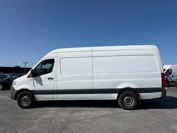 2022 Mercedes-Benz Sprinter Cargo Van - image 4