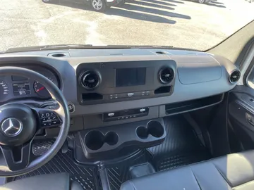 2022 Mercedes-Benz Sprinter Cargo Van - image 4