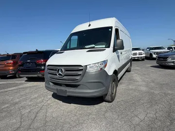2022 Mercedes-Benz Sprinter Cargo Van - image 3